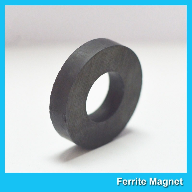 Hard Diametrically Ferrite Ring Round Custom Size Y30 Y35