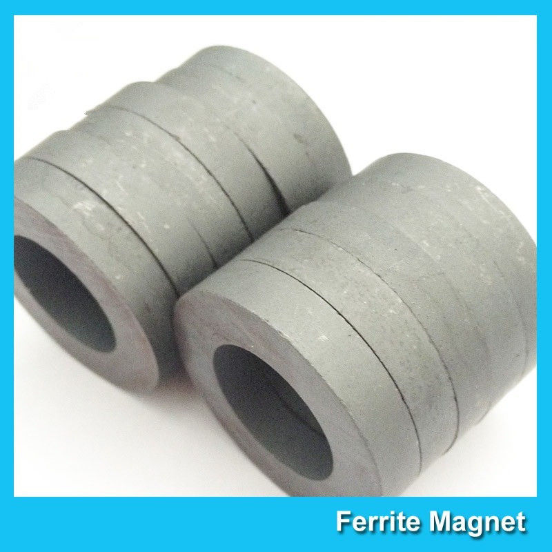 Hard Diametrically Magnetized Ferrite Ring Magnet Round Custom Size Y30 Y35